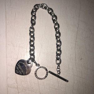 Boutique toggle bracelet